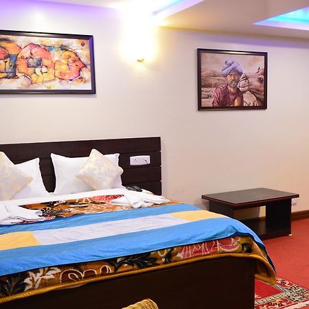 Golden Dolma Hotel Darjeeling  Bagian luar foto