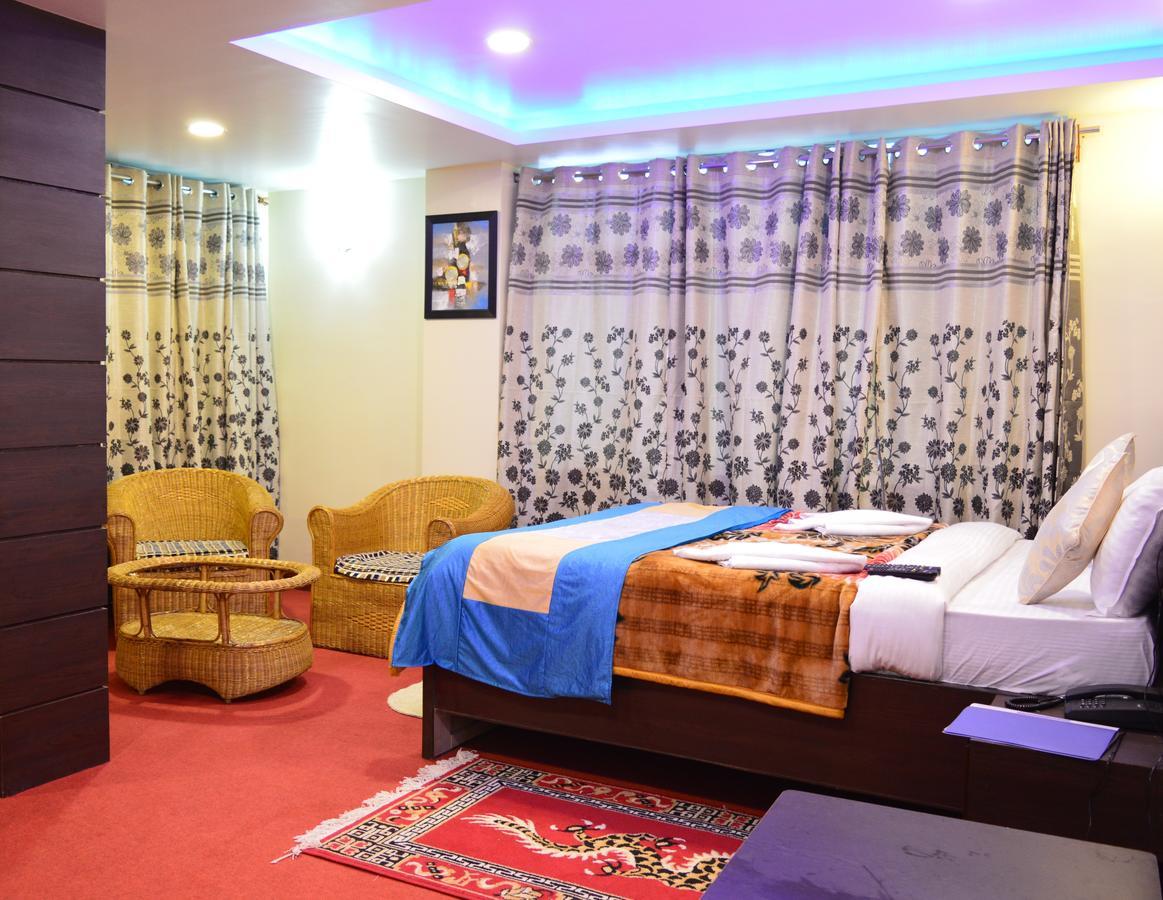 Golden Dolma Hotel Darjeeling  Bagian luar foto