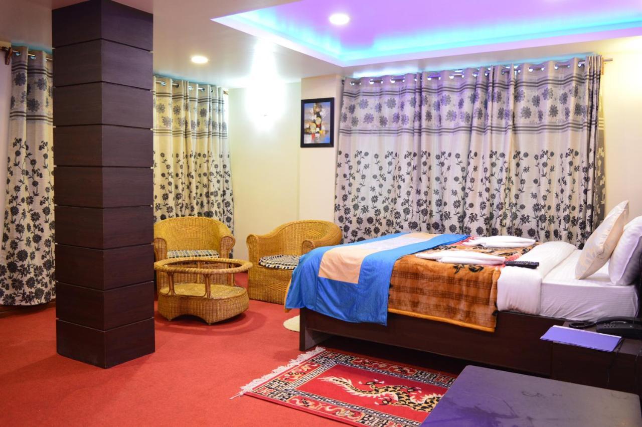 Golden Dolma Hotel Darjeeling  Bagian luar foto